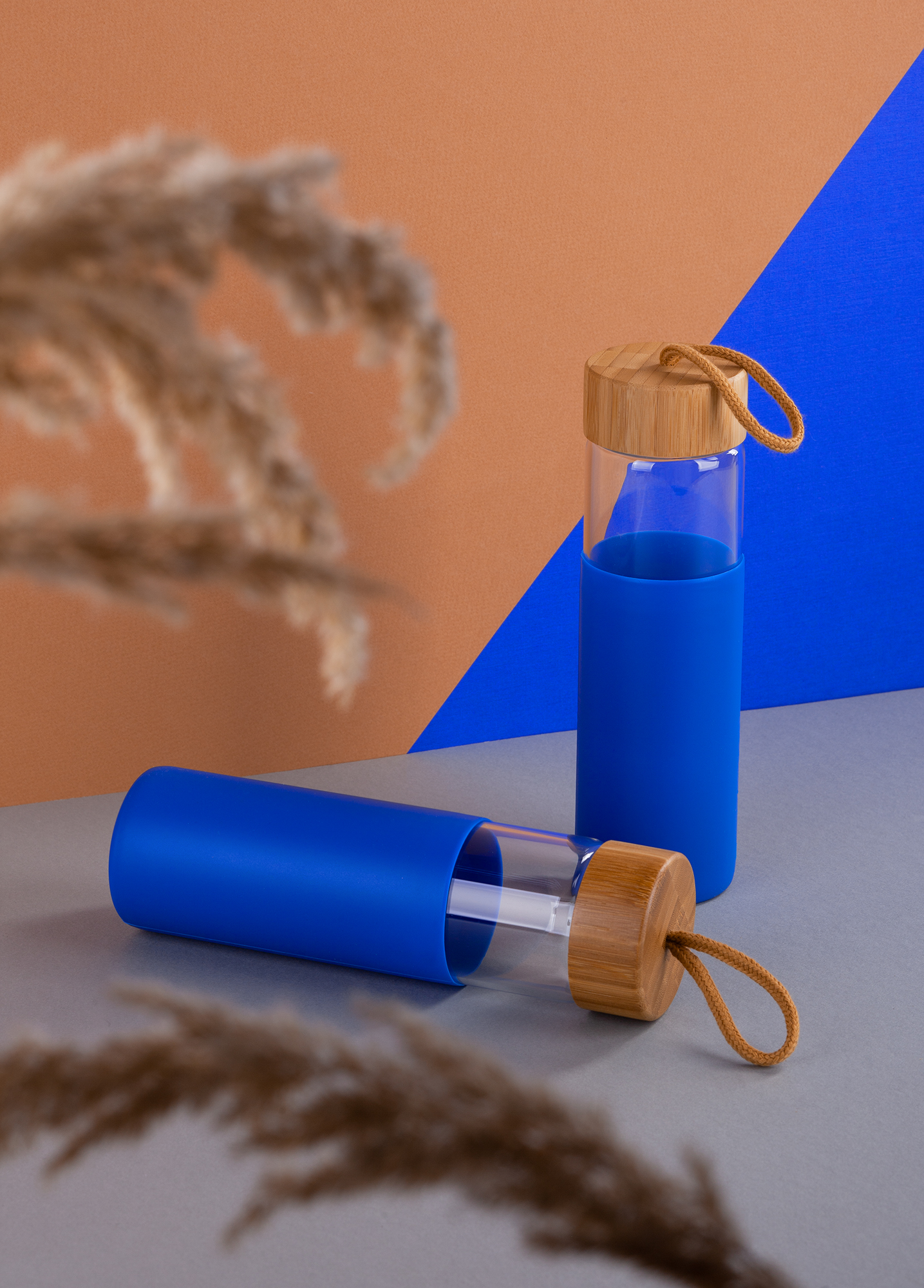 Бутылка для воды "Wellness" в силиконовом чехле (синий) (Изображение 2)