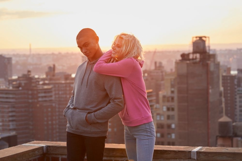 Толстовка с капюшоном женская Hoodie, красный меланж, размер M (Изображение 6)