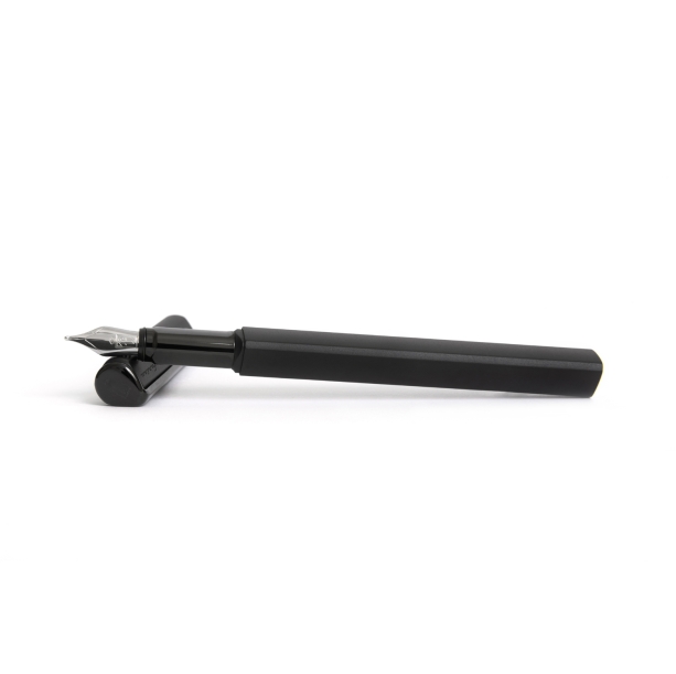 Перьевая ручка PININFARINA PF One BLACK (Изображение 3)