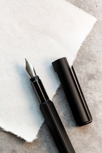 Перьевая ручка PININFARINA PF One BLACK (Изображение 17)