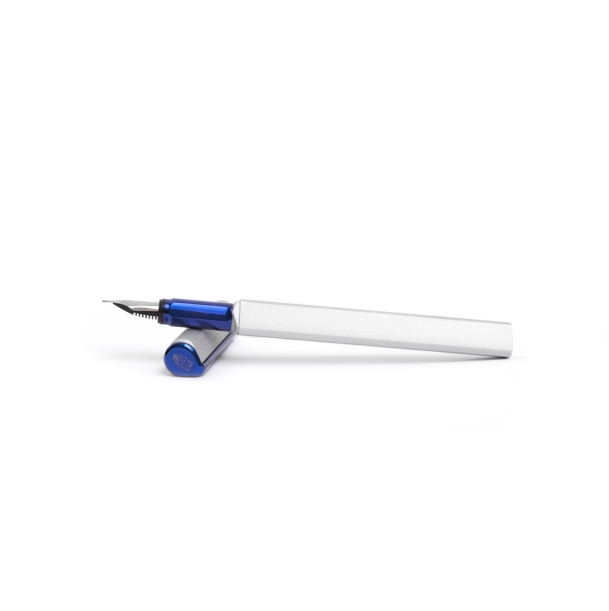 Перьевая ручка PININFARINA PF One SILVER /BLUE (Изображение 3)