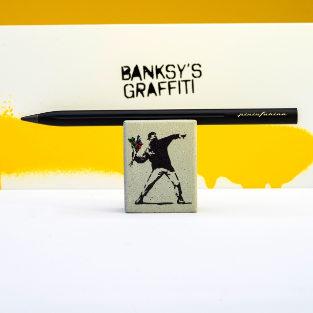Набор Pininfarina Banksy Метатель цветов: карандаш SMART с бетонной подставкой (Изображение 2)