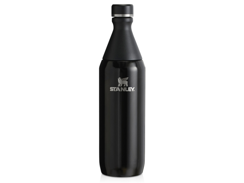 Бутылка для воды Stanley All Day Slim объемом 600 мл - черный глянцевый (Изображение 1)