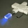 Флеш накопитель USB 2.0 Кристалл Матовый, металл/стекло, прозрачный/серебристый, подсветка синим (Изображение 3)