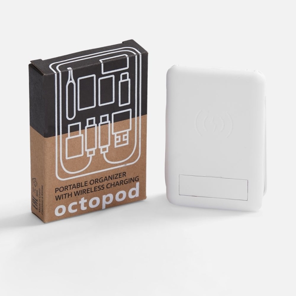 Органайзер с беспроводной зарядкой и набором адаптеров Octopod, белый (Изображение 7)