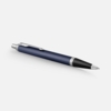 Ручка шариковая Parker IM Core Matte Blue CT, темно-синяя с черным (Изображение 2)
