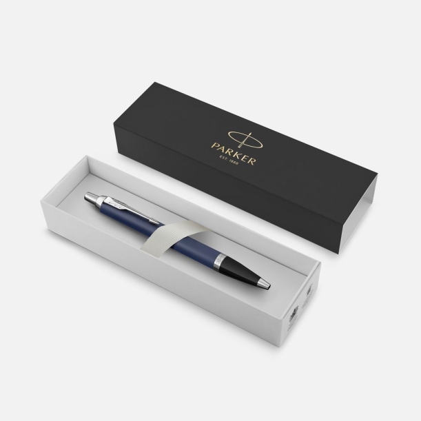 Ручка шариковая Parker IM Core Matte Blue CT, темно-синяя с черным (Изображение 3)