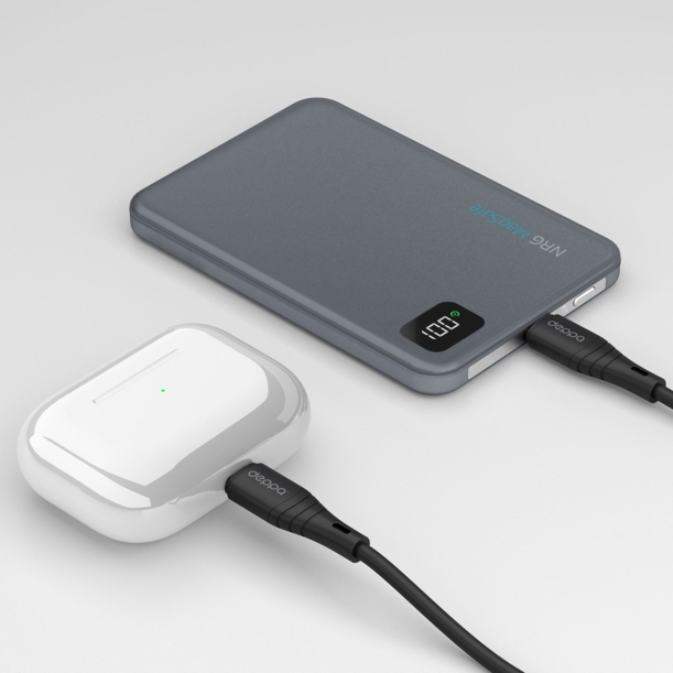 Внешний АКБ NRG MageSafe Alum 5000 мА-ч, 15Вт QI, серый, Deppa (Изображение 3)