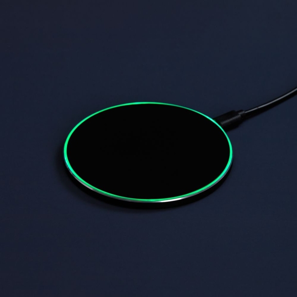 Беспроводное зарядное устройство с подсветкой Lightcore, черное (Изображение 4)