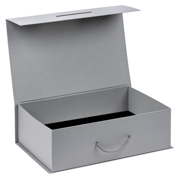 Подарочная коробка, размер 39*26,3*11 см, Solution Prestige Big Case Linen с магнитным клапаном и ручкой , с EVA ложементом 36,8*25,1*4 см под индивидуальную вырубку, серебристая (Изображение 3)