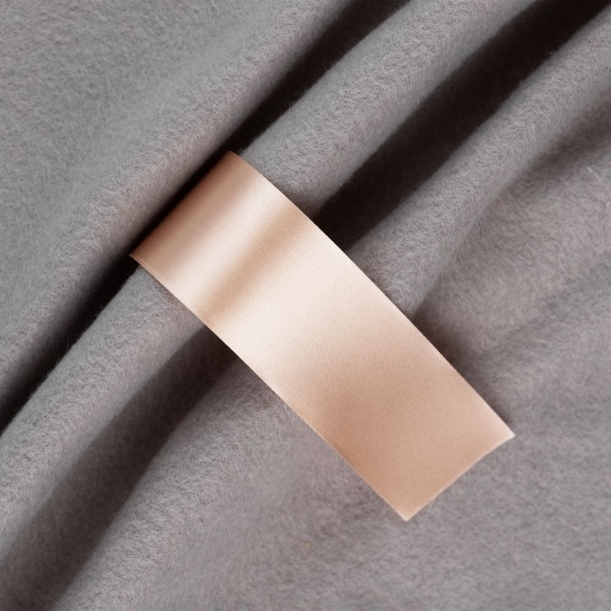 Лента сатиновая Satin 35 XXL, светло-бежевая, 210 см (Изображение 1)
