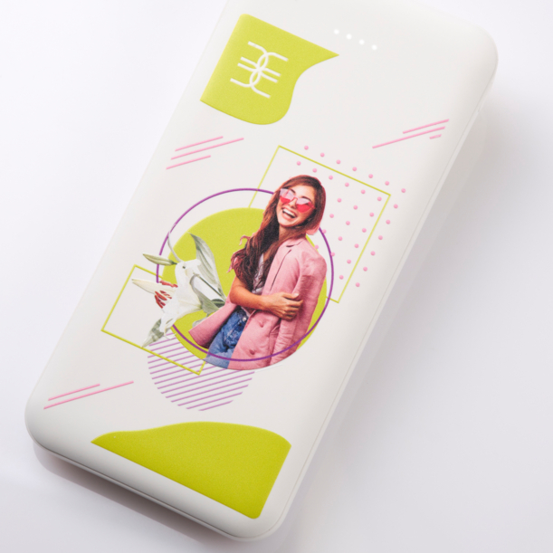 Внешний аккумулятор Элари Плюс (Elari Plus) 10000 mAh, белый (Изображение 11)