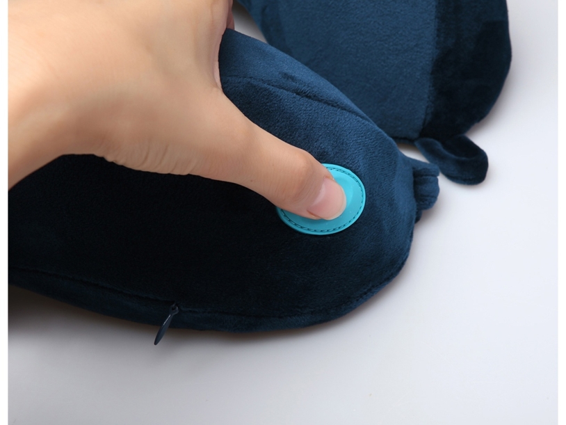 Подушка для путешествий со встроенным массажером «Massage Tranquility Pillow» (синий) (Изображение 4)