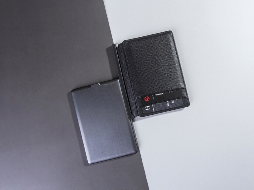 Портмоне с зарядным устройством INE, 3000 mAh (Изображение 3)
