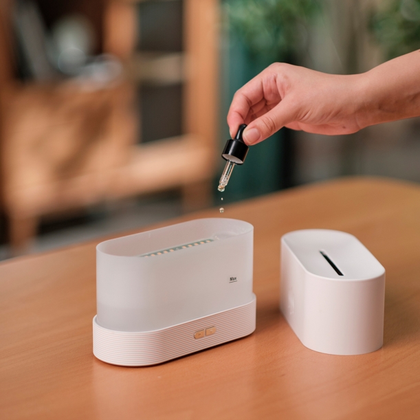 Светодиодный USB увлажнитель-ароматизатор Flame, белый (Изображение 4)