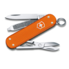 Нож-брелок VICTORINOX Classic Alox LE 2021, 58 мм, 5 функций, алюминиевая рукоять, оранжевый (Изображение 1)