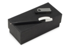 Подарочный набор Uma Memory с ручкой и флешкой (черный) 8Gb